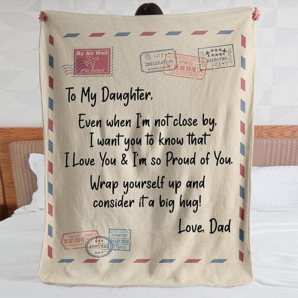 Dad Gift For Daughter I Love You And I'm So Proud Of You Fleece Blanke